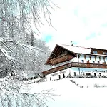 Tyrolska Privatunterkunft