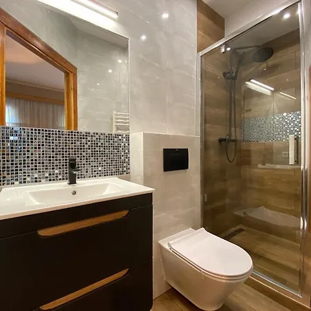 Tyrolska ホームステイ *